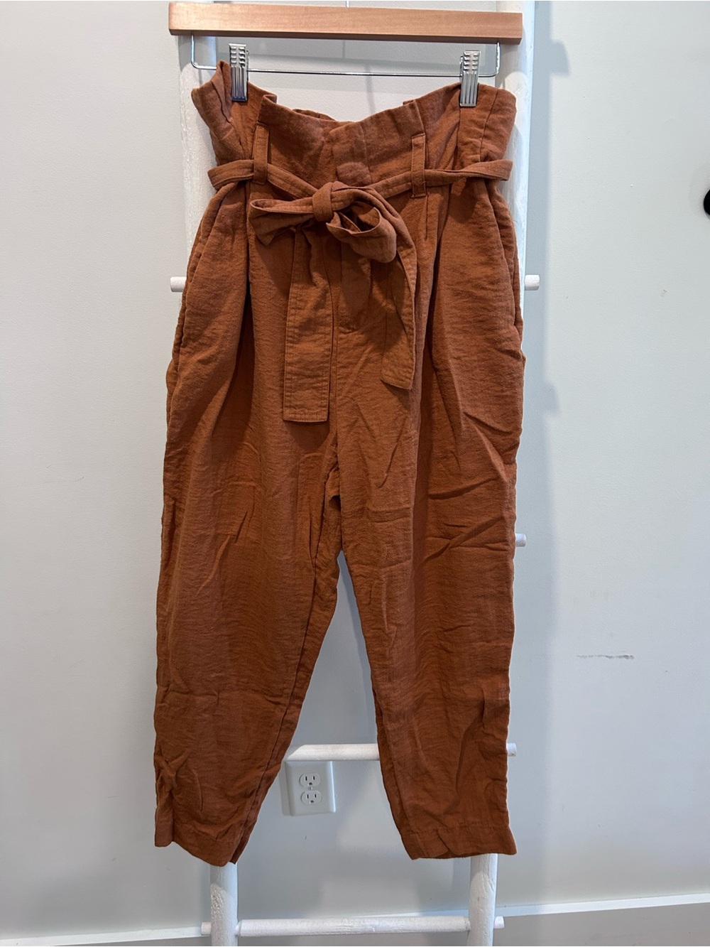 High-Waist Paperbag Tie-Waist Pants - Deep Goldenrod / Rust